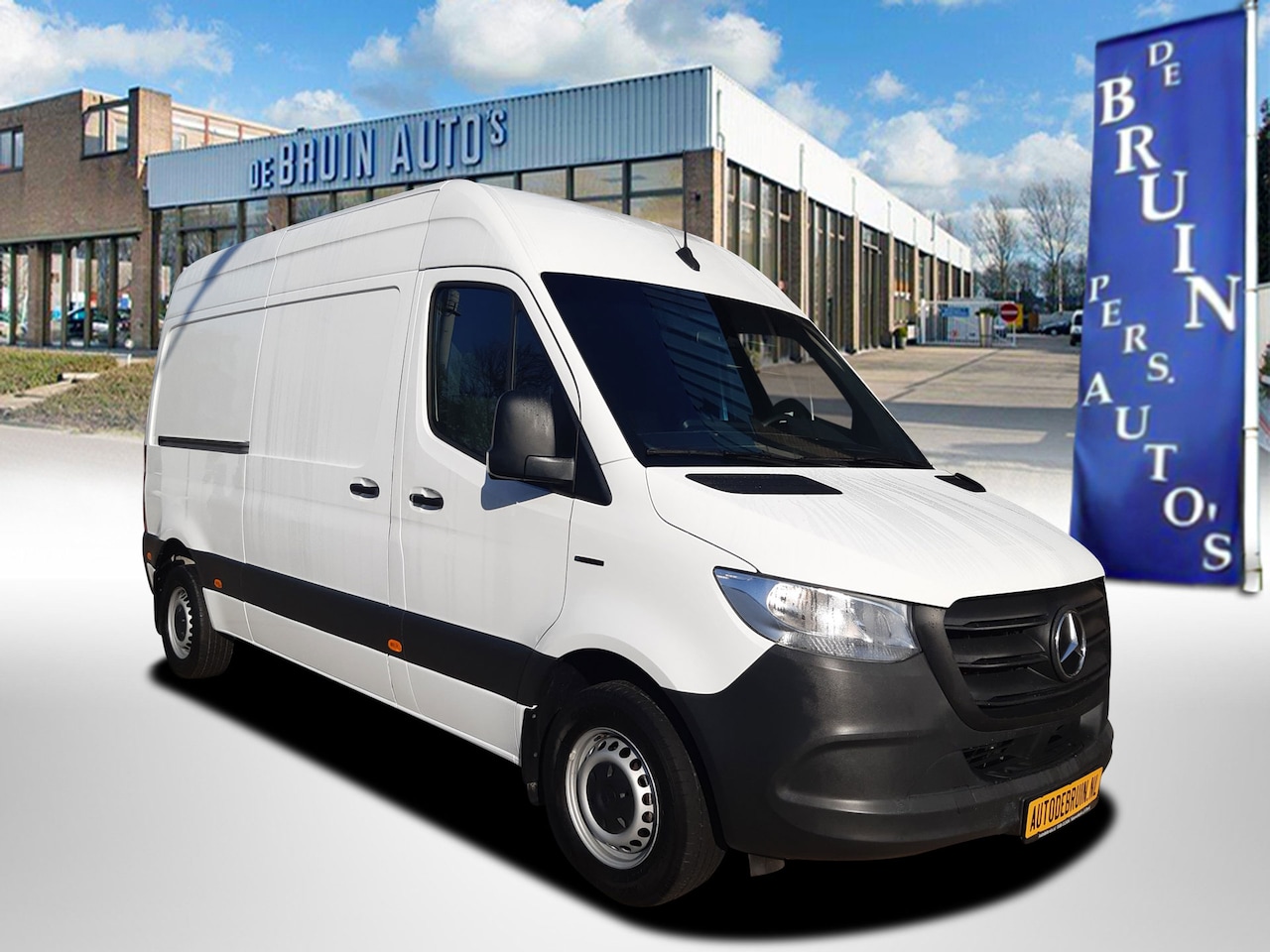 Mercedes-Benz eSprinter - eSprinter L2/H2 Airco Achteruitrijcamera Achteropstap 270Gr doordraaideuren - AutoWereld.nl