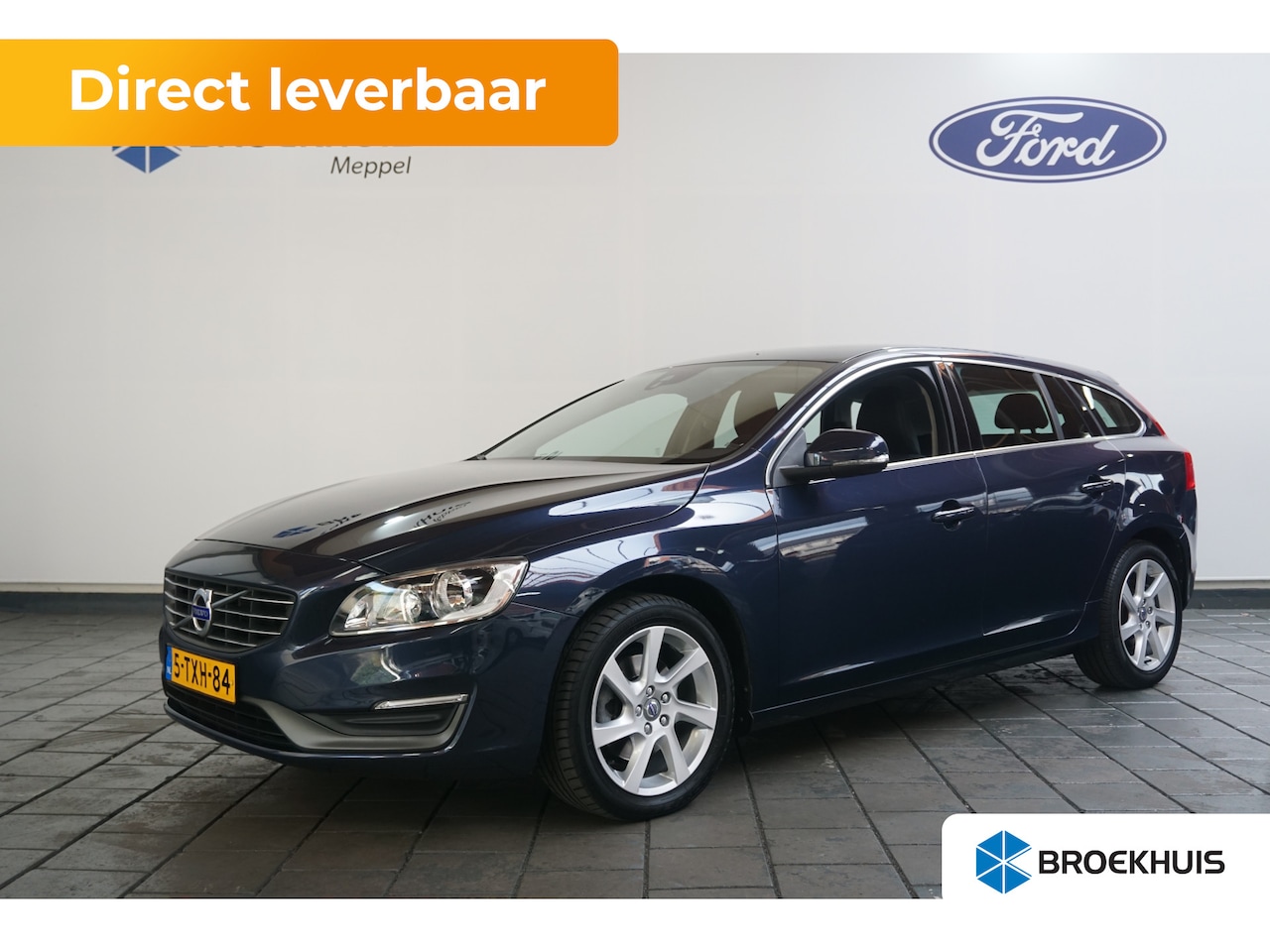 Volvo V60 - 1.6 T3 Momentum Automaat | Navi | Trekhaak | 1600kg Trekgewicht | Orig. NL | Volledig Onde - AutoWereld.nl