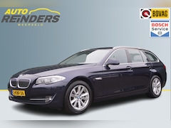 BMW 5-serie Touring - 520i Executive Automaat + Trekhaak/ Navi/ Cruise/ PDC/ NL-Auto/ Garantie