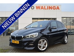 BMW 2-serie Active Tourer - 220i Autom. M Sport Stoelverwarming Achteruitrij camera Trekhaak afn