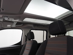 Opel Combo Tour - T 111PK Panorama Navi 360-Camera Apple Carplay Android Connect Auto Park-Assist PDC-a+v Sc