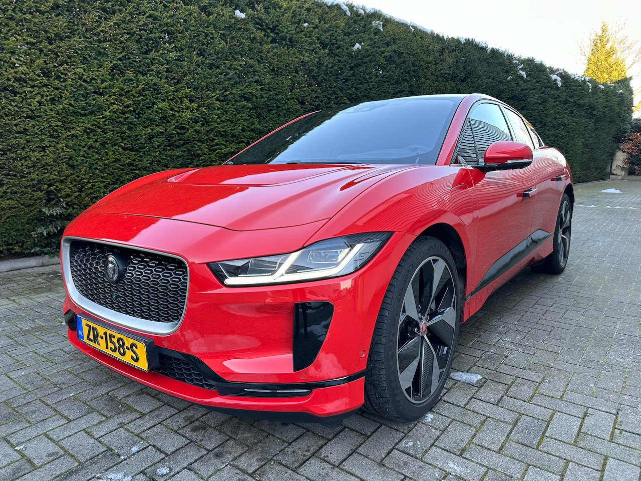 Jaguar I-PACE - EV400 First Edtion Full Options | Nieuw accupakket | Gratis laadpaal | Panoramadak | Meridian | Head-Up | Ada - AutoWereld.nl