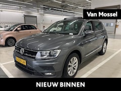 Volkswagen Tiguan - 1.5 TSI Comfortline Business 130 PK | WORDT VERWACHT | Navigatie | Climatronic | Apple car