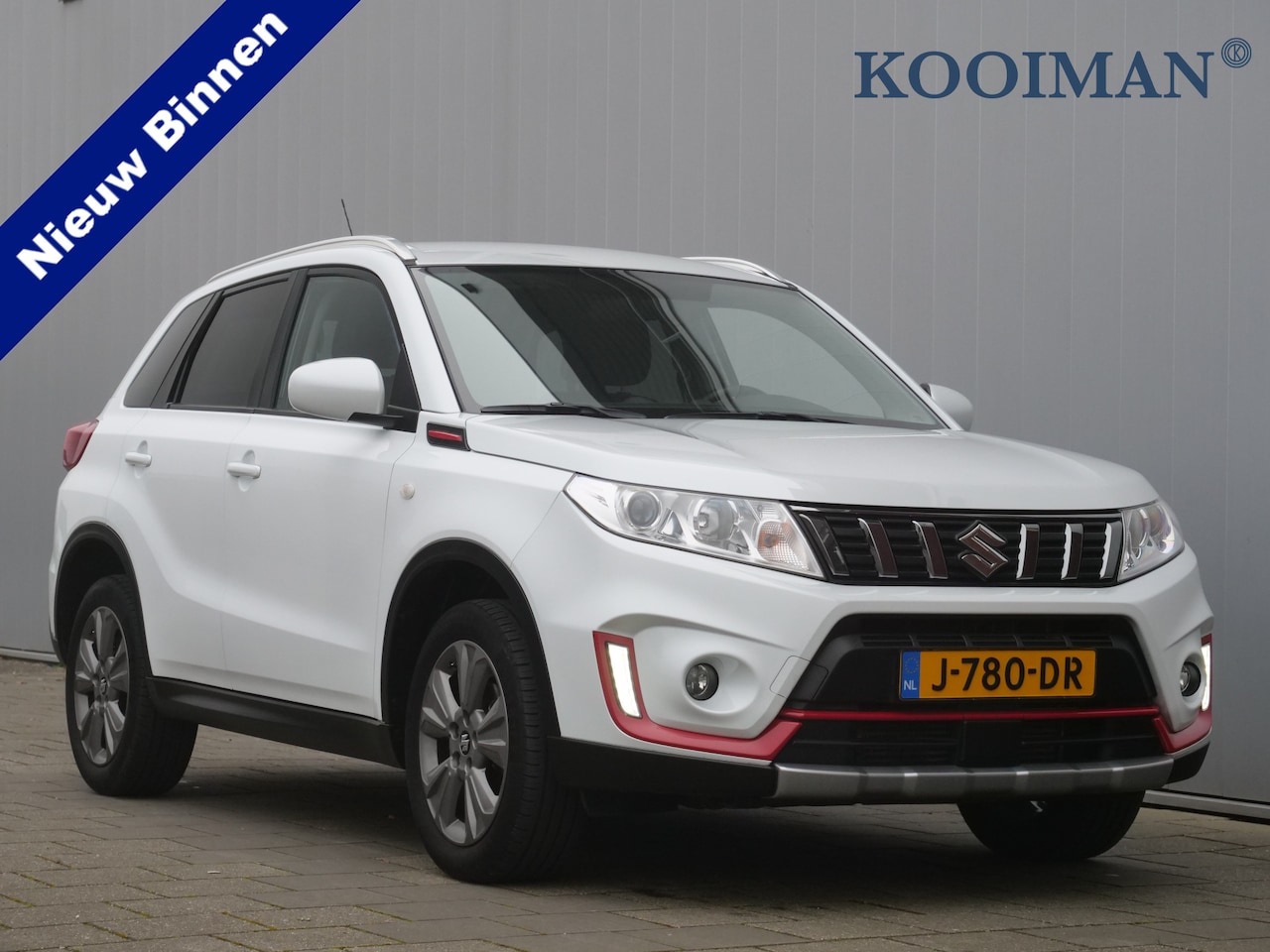 Suzuki Vitara - 1.4 Boosterjet 141pk Select Navigatie / Bluetooth / Trekhaak - AutoWereld.nl