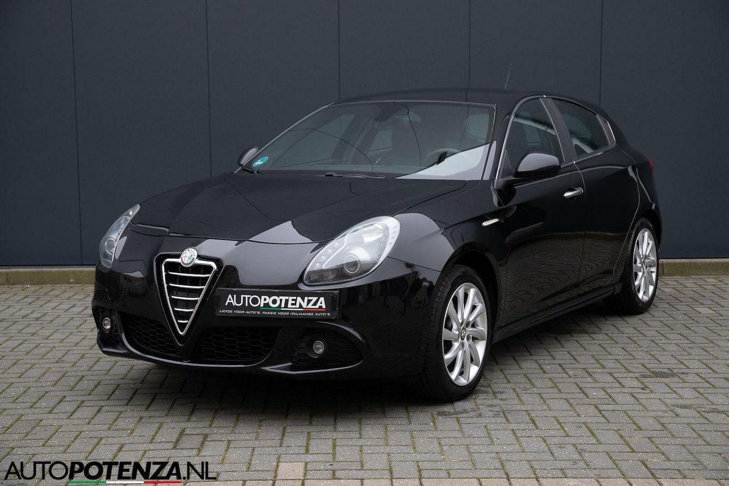 Alfa Romeo Giulietta - 1.4 T Progression Leder Cruise Clima - AutoWereld.nl