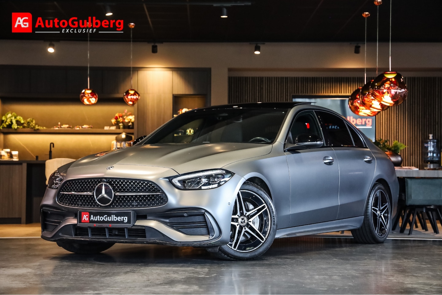 Mercedes-Benz C-klasse - 200 AMG Line Designo Magno, Sport stoelen Leder, Pano, Nappa Digital Dash, MBUX Premium+, - AutoWereld.nl