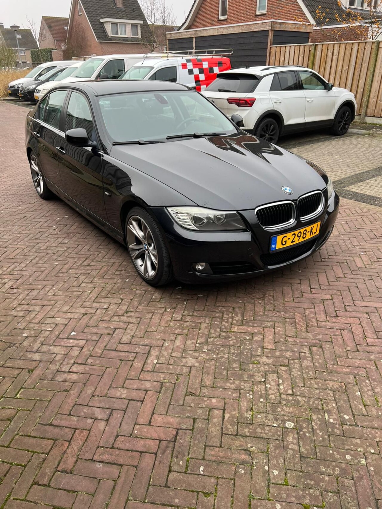 BMW 3-serie - 318i Business Line BMW 3-serie 318i Business Line | Nieuwe APK | Climate Control | PDC - AutoWereld.nl