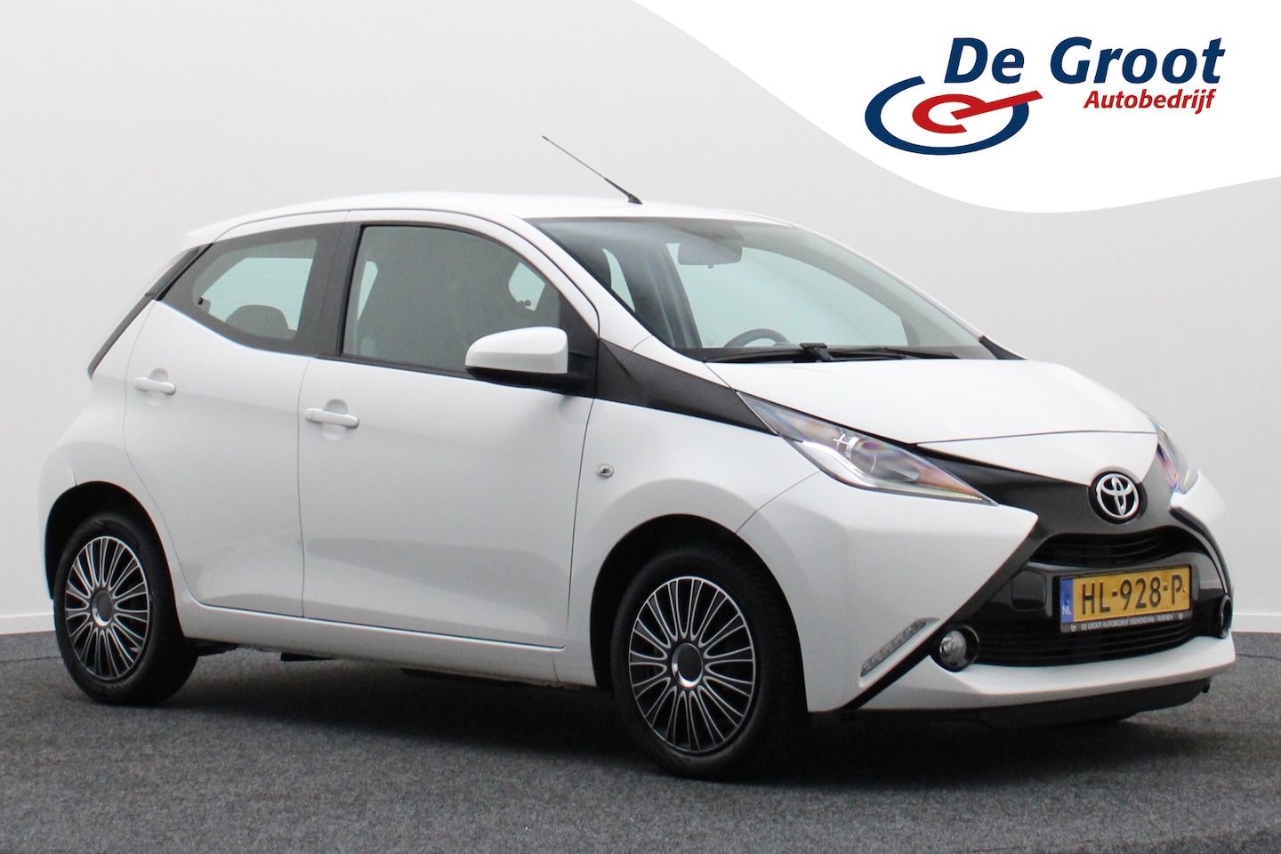 Toyota Aygo - 1.0 VVT-i x-play 1.0 VVT-i x-play - AutoWereld.nl