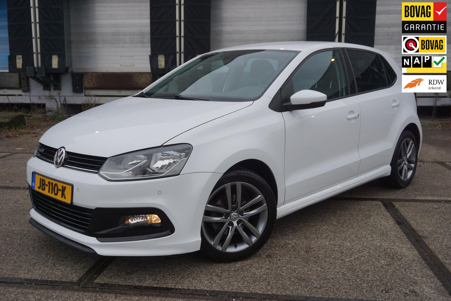 Volkswagen Polo - 1.2 TSI Edition R- Line * 12 Maanden Bovag * Airco * Navi * PDC * - AutoWereld.nl