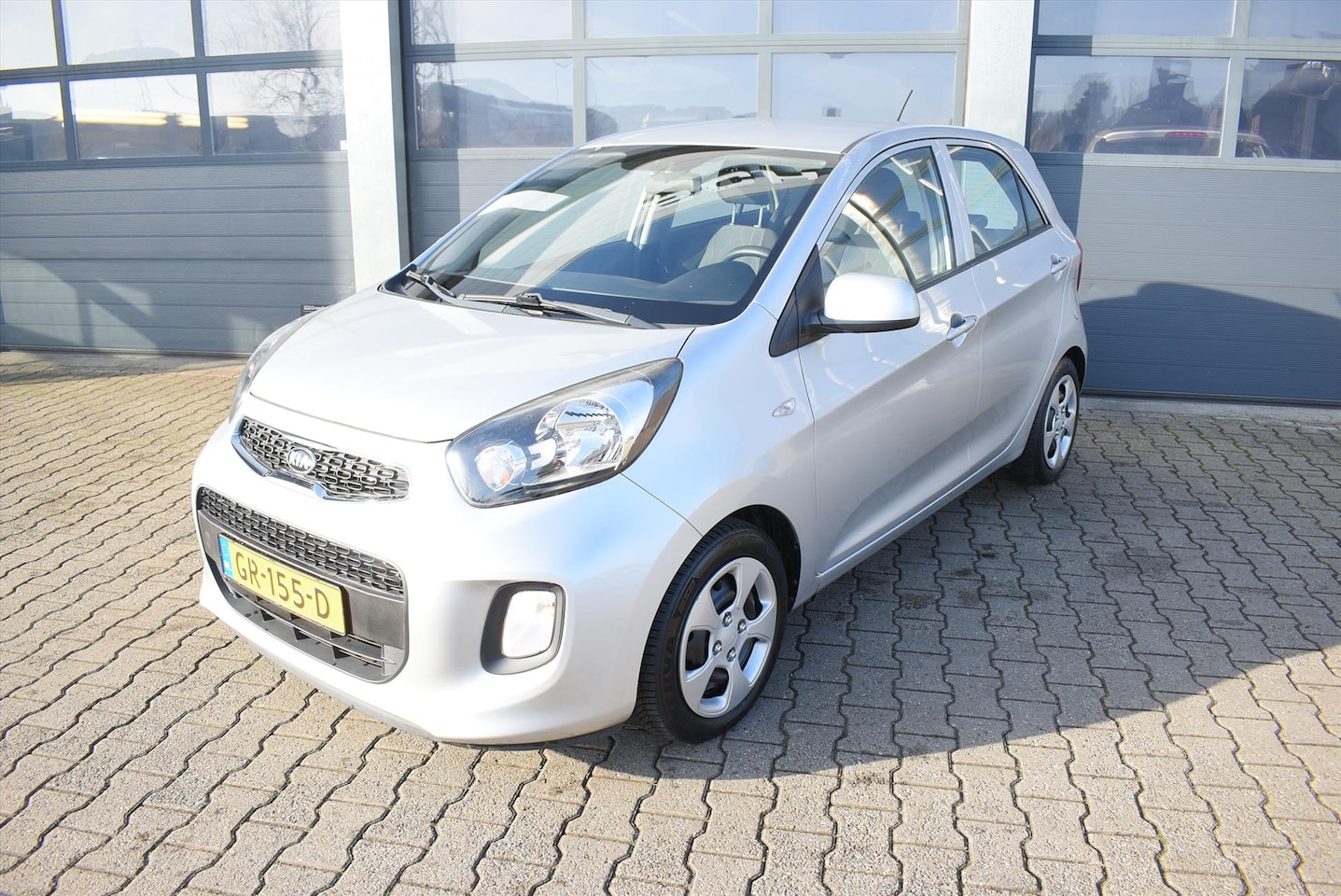 Kia Picanto - 1.0 CVVT ComfortLine 1.0 CVVT 65pk 5-drs ComfortLine - AutoWereld.nl