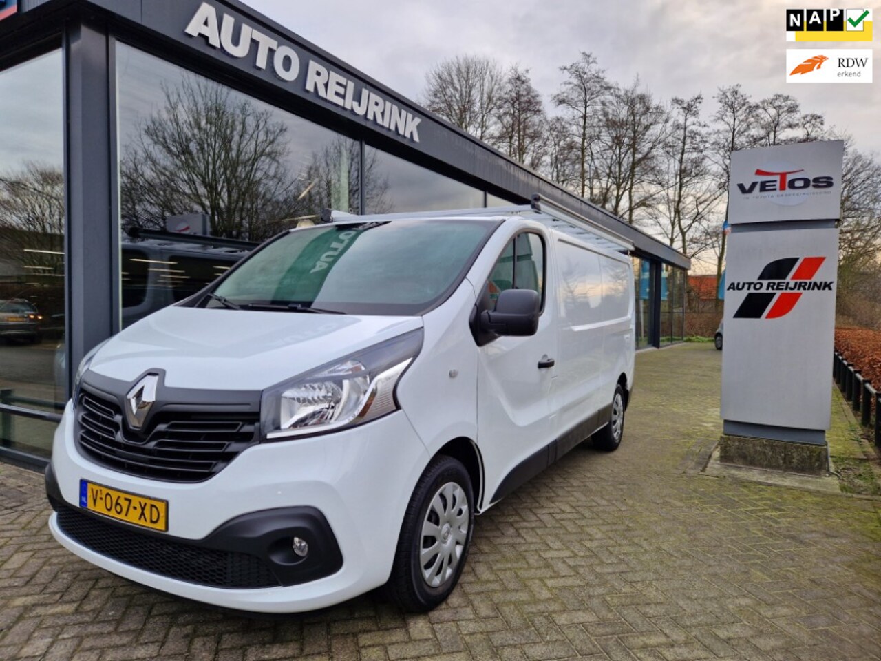 Renault Trafic - 1.6 dCi T29 L2H1 Comfort Energy/Navi/Imperiaal/Trekhaak - AutoWereld.nl