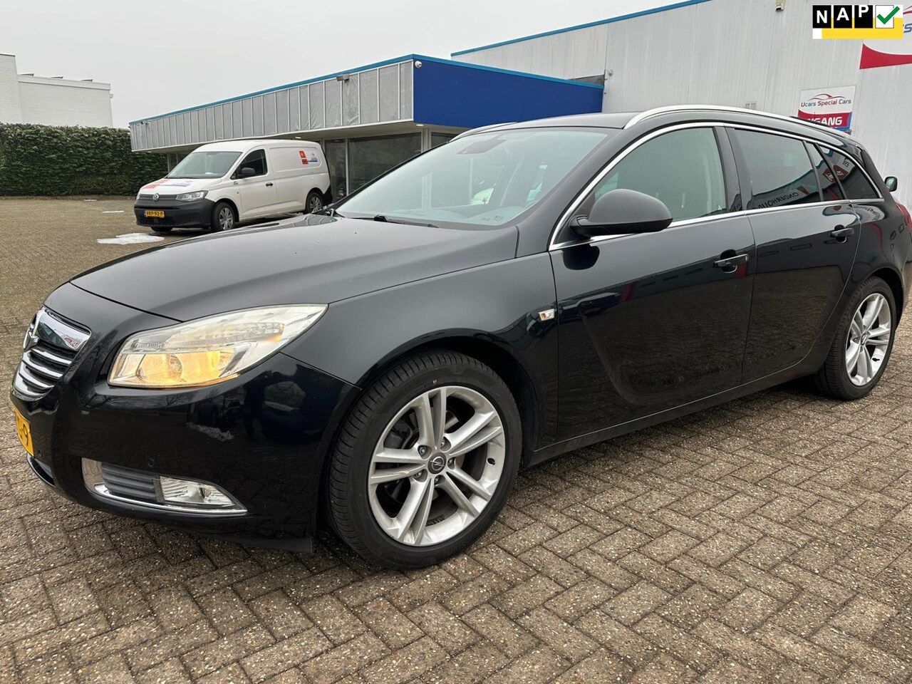 Opel Insignia Sports Tourer - 1.6 T 180 Pk Sport - Airco/ Cruise/ PDC/ Trekhaak - AutoWereld.nl