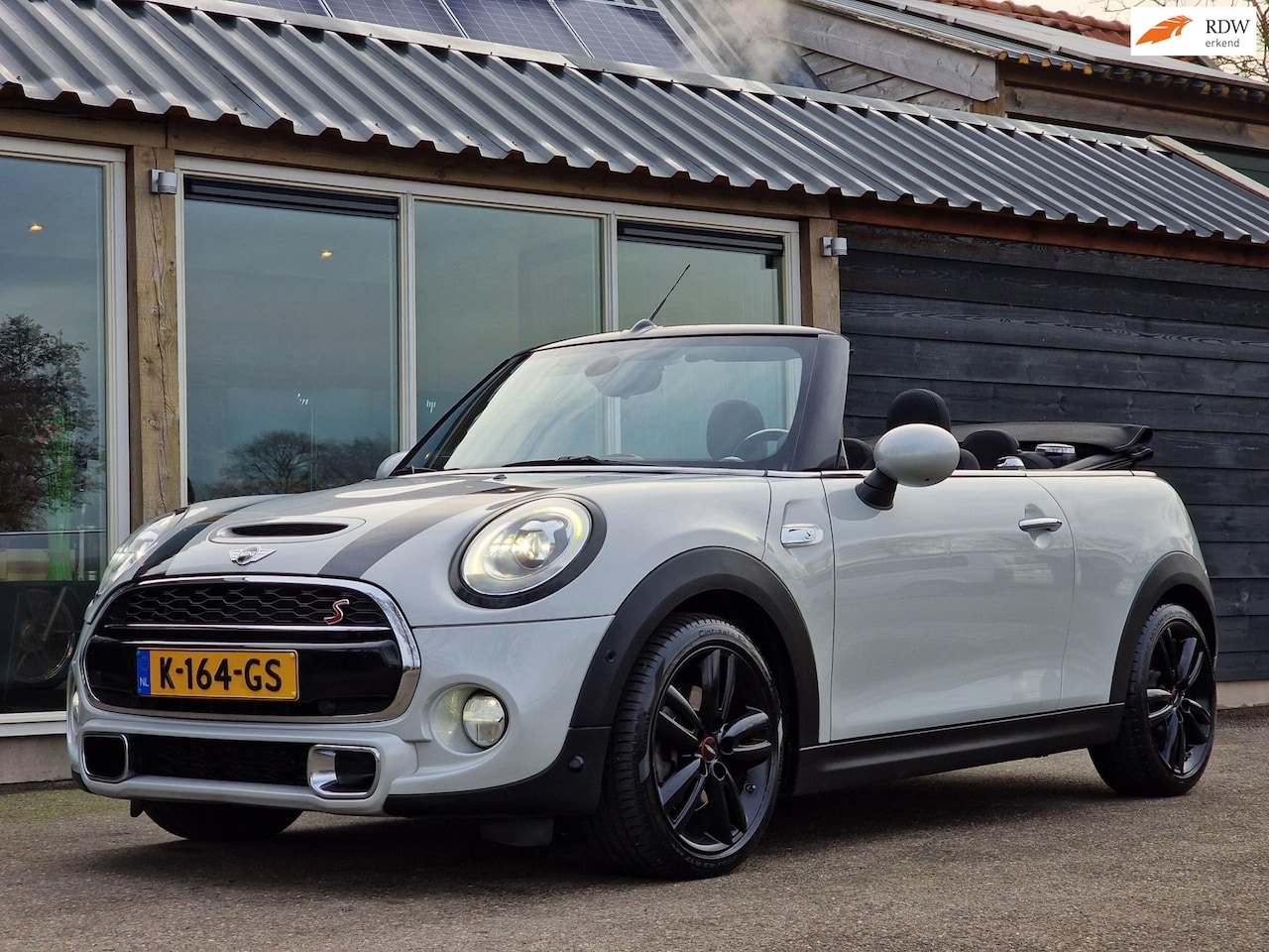 MINI Cabrio - 2.0 Cooper S Chili Mini 2.0 Cooper S Chili (Automaat / Climate / Cruise / Led / Harman Kardon / Parkeersensor - AutoWereld.nl