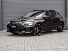 Audi A3 Sportback - 35 TFSI S-Line Pano Head-up Standk Trekh 19" ACC