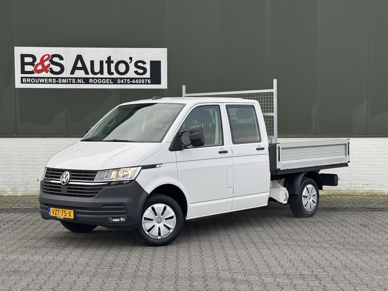 Volkswagen Transporter - 2.0 TDI L2H1 DC 30 Comfort Pick up Navigatie Cruise Carplay Airco Trekhaak - AutoWereld.nl