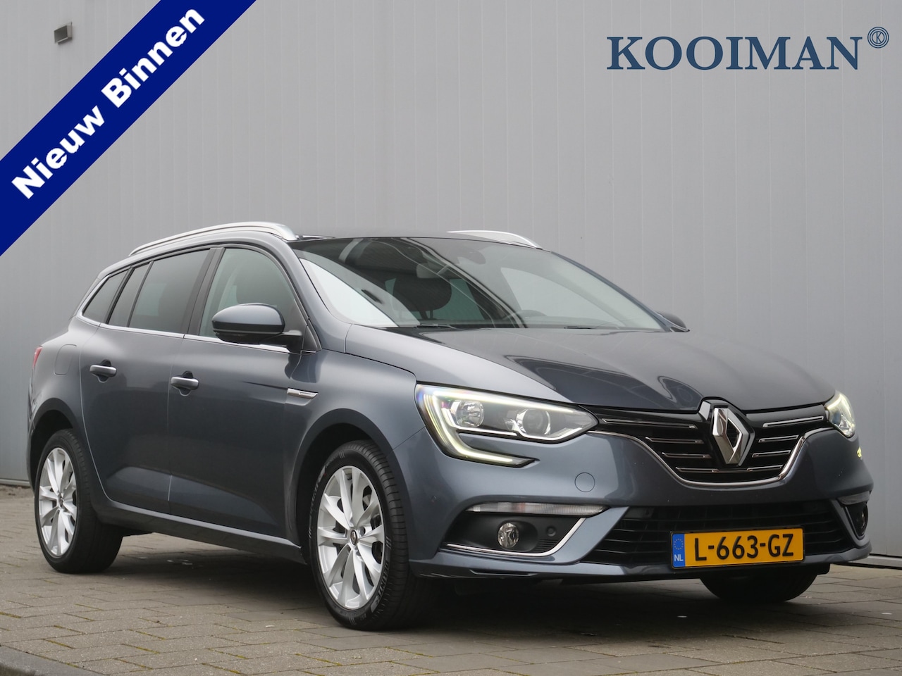 Renault Mégane Estate - 1.3 TCe 141pk Limited Navigatie / Trekhaak / Bluetooth / Camera - AutoWereld.nl