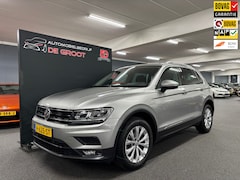 Volkswagen Tiguan - 1.5 TSI Comfortline Business / Eerste eigenaar / Navi / Stoelverwarming