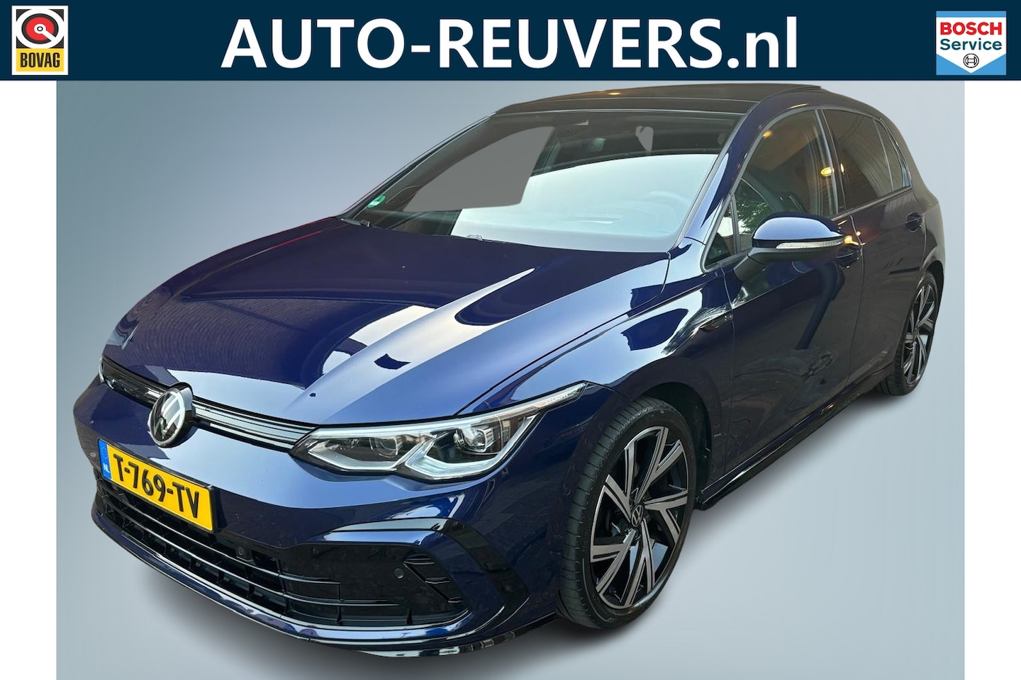 Volkswagen Golf - 1.5 eTSI R-Line / Pano / ACC / H&K / HUD / IQ / Standkachel - AutoWereld.nl