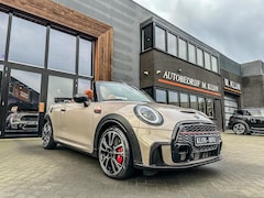 MINI Cabrio - 2.0 John Cooper Works F1 Aut 231pk Rooftop/Chester brown leer/Camera