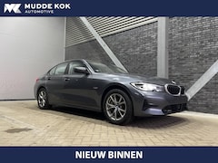 BMW 3-serie - 330e | PHEV | ACC | Stoel+Stuurverwarming | PDC V+A | Navigatie