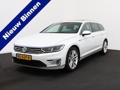 Volkswagen Passat Variant - 1.4 TSI GTE Highline 10-2015 98.344 KM NL auto Dealer onderhouden