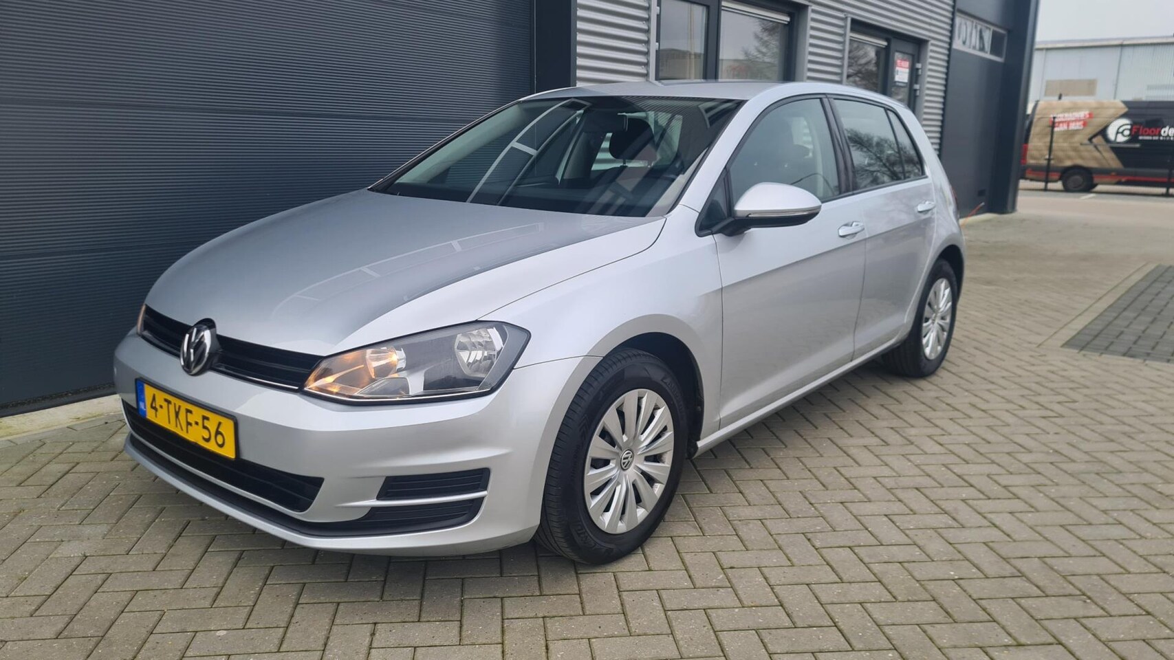 Volkswagen Golf - 1.2 TSI Trend Edition 1.2 TSI Trend Edition - AutoWereld.nl