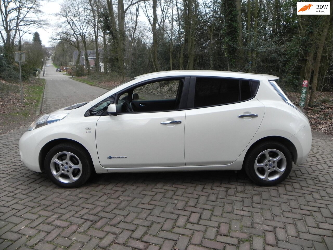 Nissan LEAF - Base 24 kWh - AutoWereld.nl