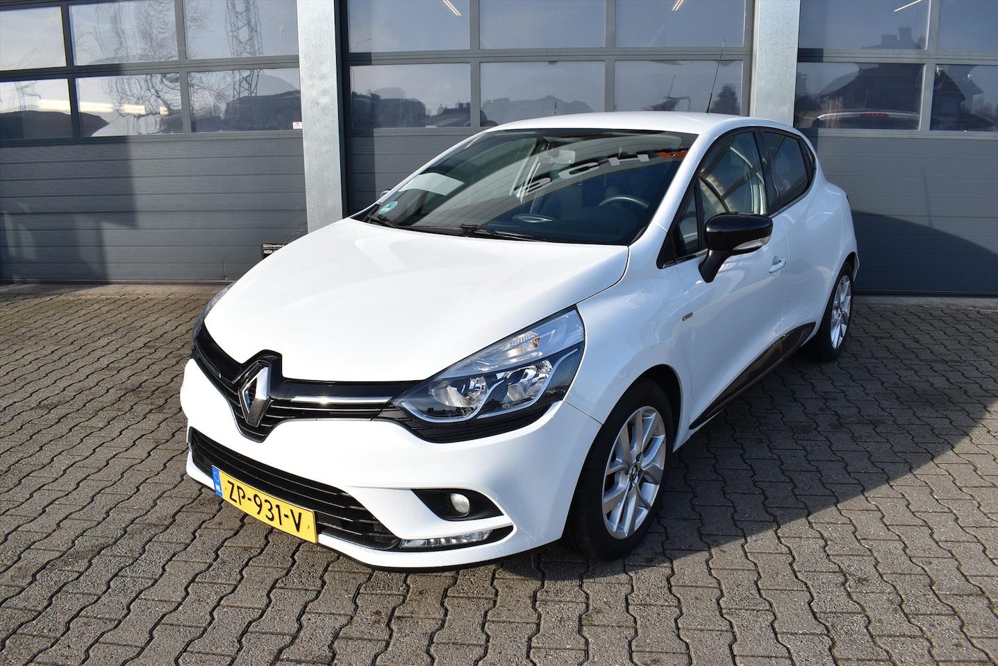 Renault Clio - 0.9 Energy TCe 90pk Limited - AutoWereld.nl