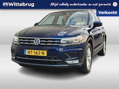 Volkswagen Tiguan - 2.0 TSI 4Motion Highline / Zwenkbare Trekhaak / Panoramadak / Alarmsysteem / Parkeersensor