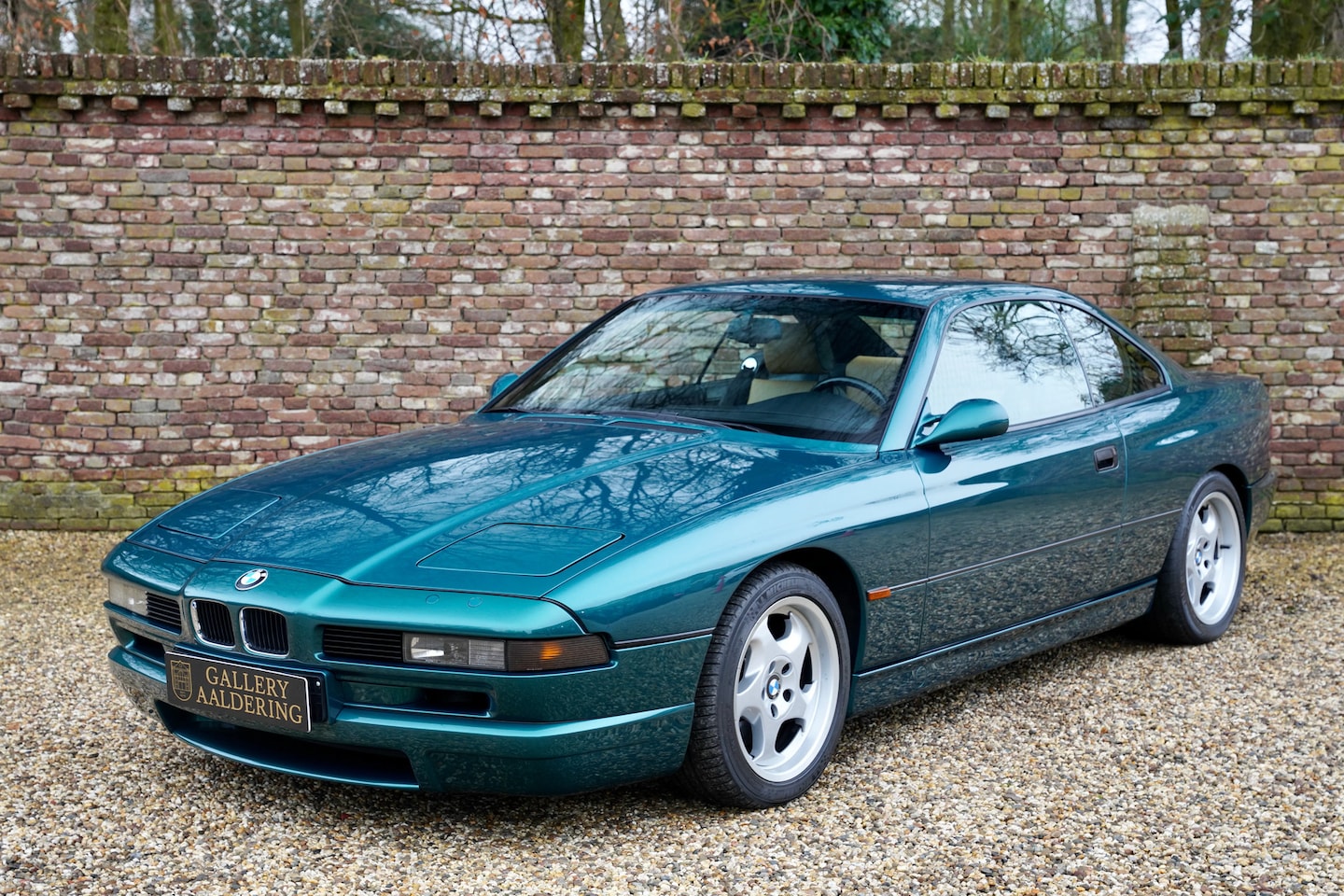 BMW 8-serie - 850 CSi 'Lagunengrün' Iconic BMW 850 CSI - rare Lagunengrün color, 380 HP V12 engine - pin - AutoWereld.nl