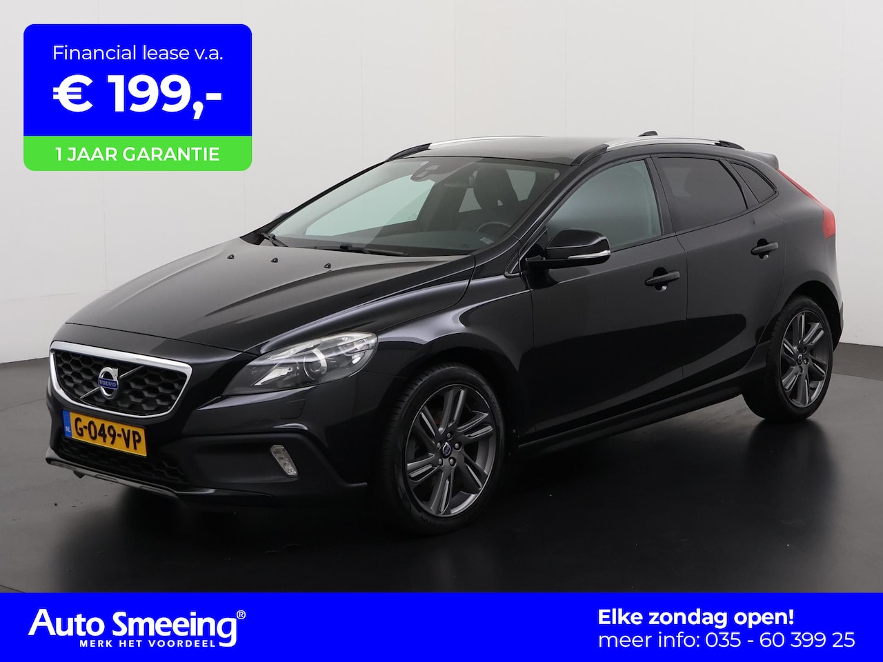 Volvo V40 Cross Country - 1.6 T4 Summum 180pk | Trekhaak | Panoramadak | Camera | Zondag Open! - AutoWereld.nl