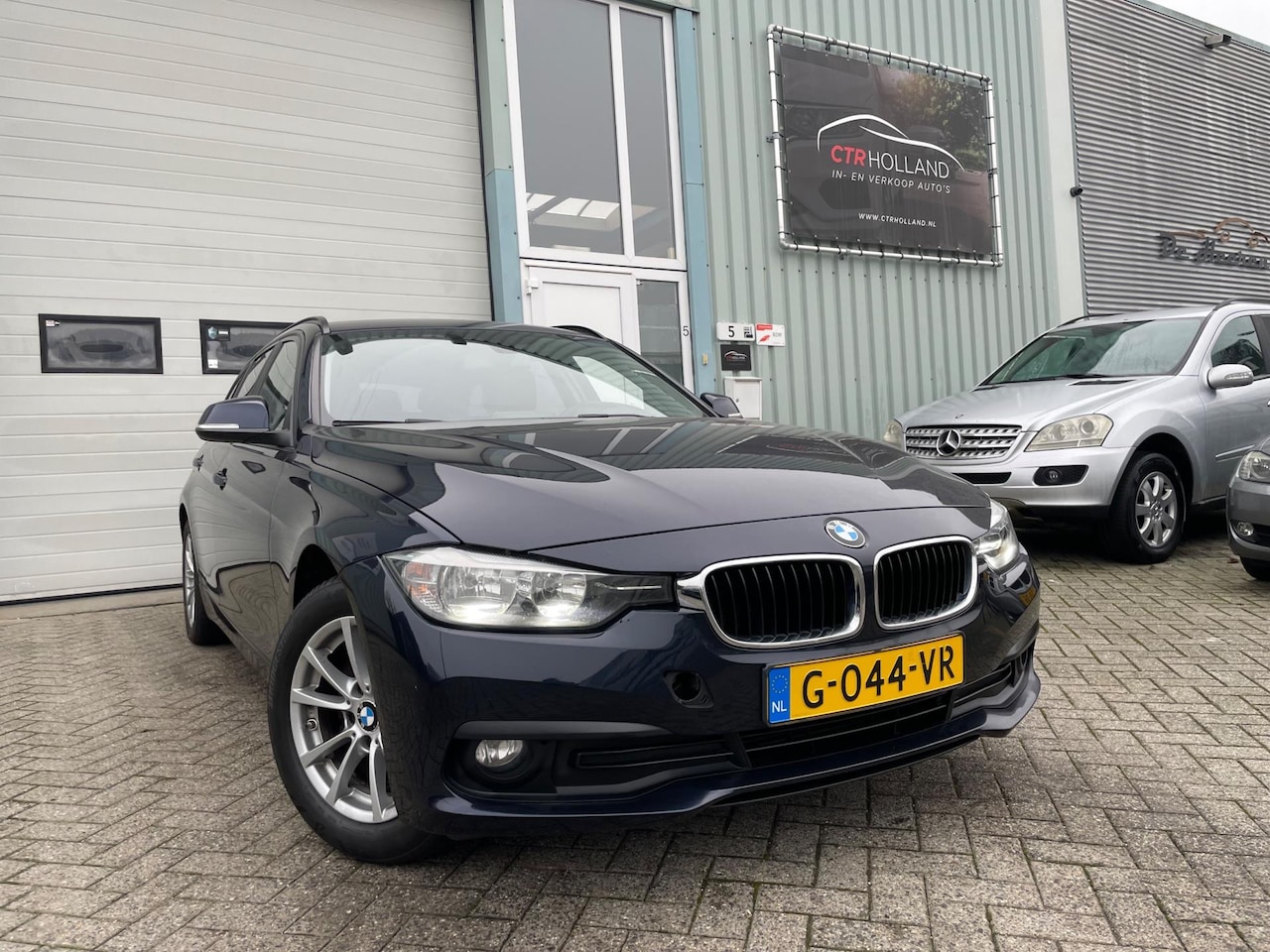 BMW 3-serie Touring - 316d Luxury (bj 2015) LEER|NAVI|FACELIFT|EURO6 - AutoWereld.nl