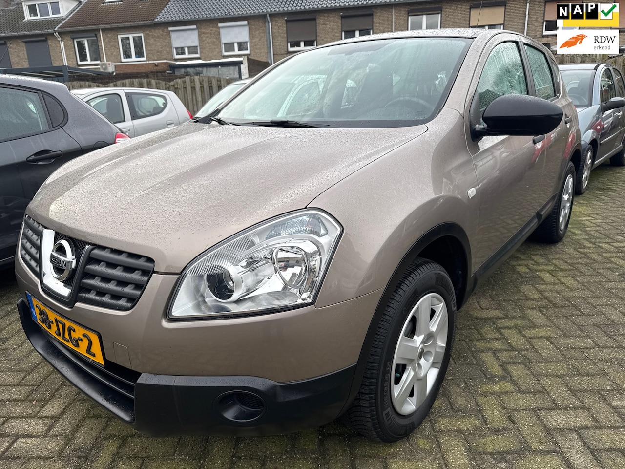 Nissan Qashqai - 1.6 Visia 148.000 km N A P !! - AutoWereld.nl