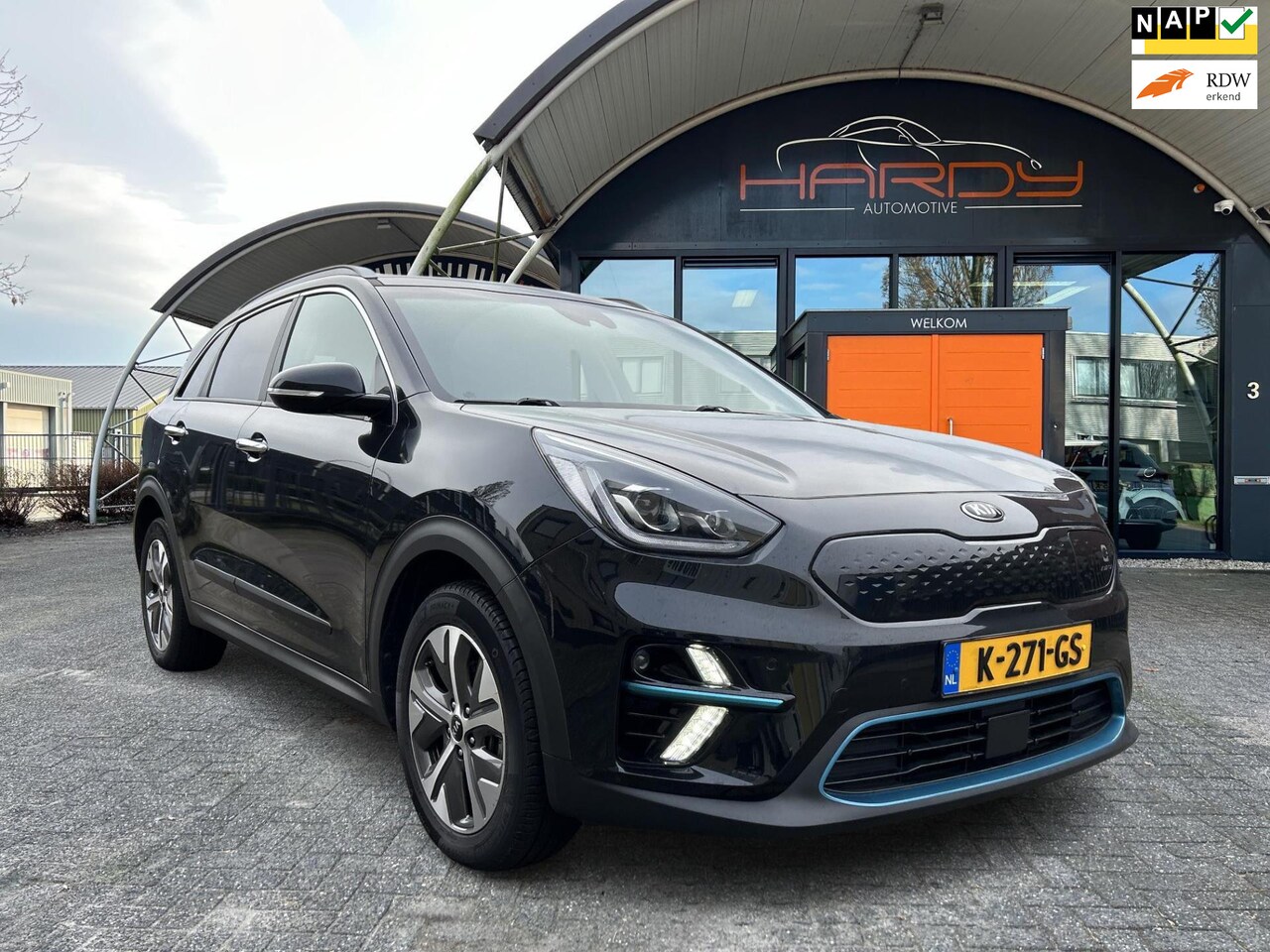 Kia e-Niro - ExecutiveLine 64 kWh 97% SOH Batterij 1e EIG Leder JBL Audio Stoelverwarming/koeling - AutoWereld.nl