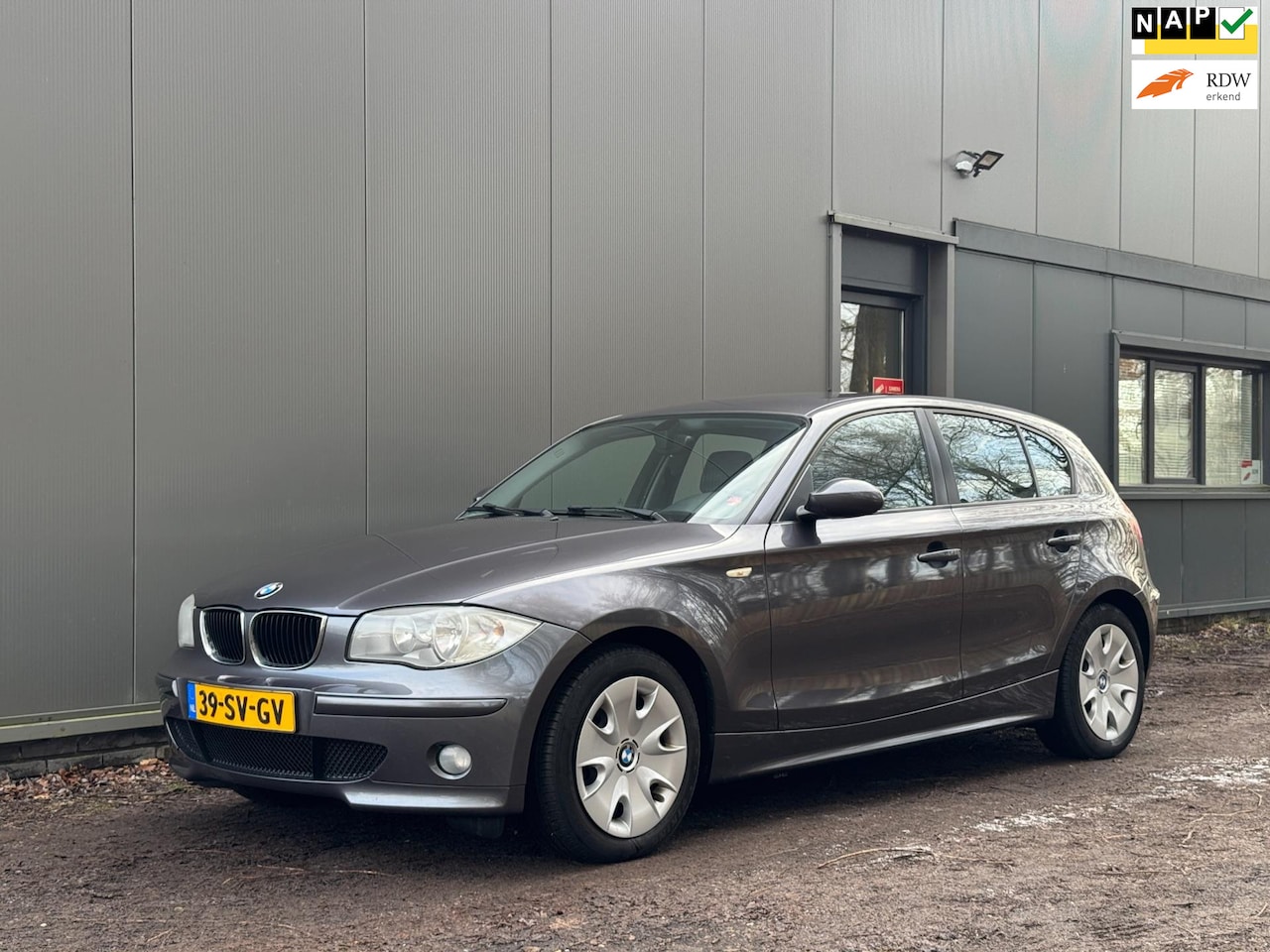 BMW 1-serie - 116i 5DR CLIMATE|CRUISE|ELKT.R|ORIG NL|NAP| - AutoWereld.nl