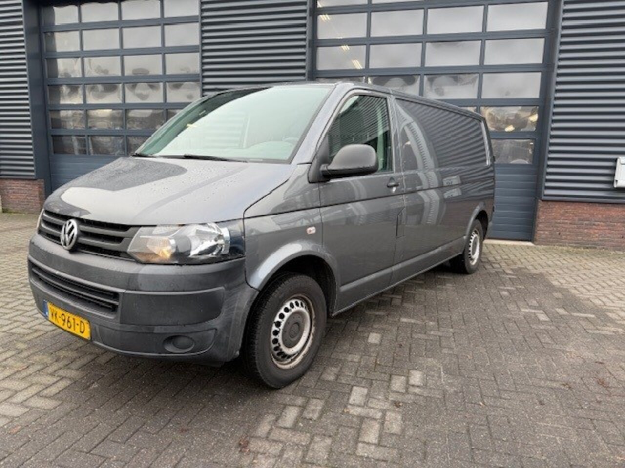 Volkswagen Transporter - 2.0 TDI L2H1 Airco Cruise-Controle PDC - AutoWereld.nl