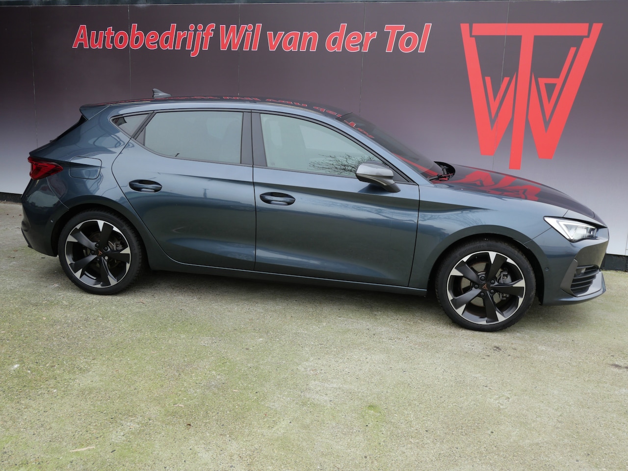 CUPRA Leon - 1.4 e-Hybrid VZ PERFORMANCE | PHEV | A.C.C. | 18 INCH | ALL-SEASON | FABRIEKSGARANTIE!! - AutoWereld.nl