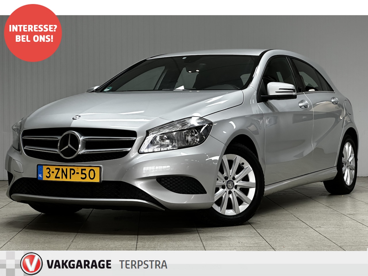 Mercedes-Benz A-klasse - 180 Ambition/ 16'' LMV/ Navi/ Stoelverw./ Zwarte-Hemel/ Camera/ Half-Leder Navi/ Airco/ Cr - AutoWereld.nl