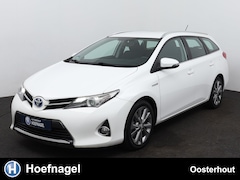 Toyota Auris Touring Sports - 1.8 Hybrid Aspiration Automaat | Navigatie | Camera | Cruise Control | Climate Control