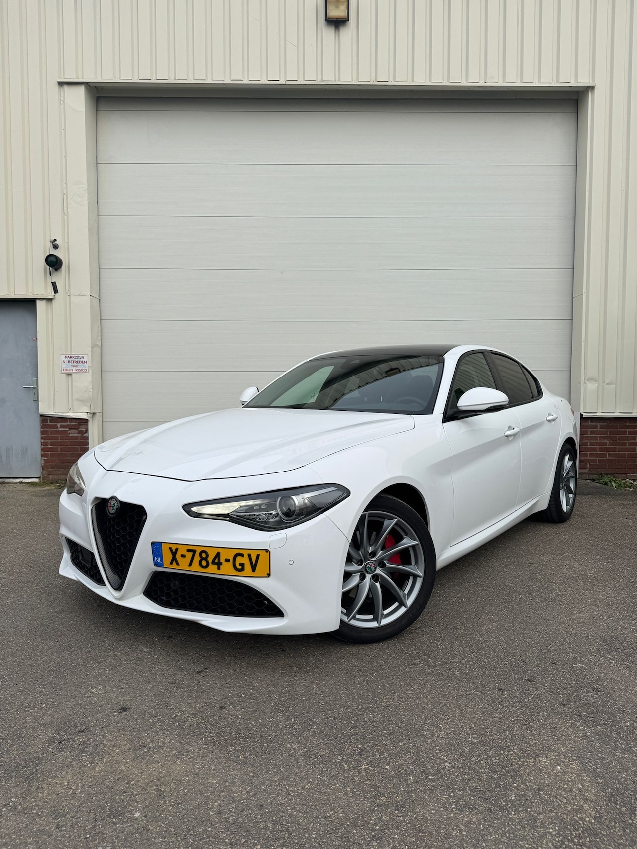 Alfa Romeo Giulia - 2.0T Super - AutoWereld.nl