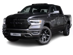 Dodge Ram 1500 - 5.7 V8 4x4 Crew Cab Night Edition | Elektrisch Sidebars | Pano-Dak | Groot Navi | eTorque