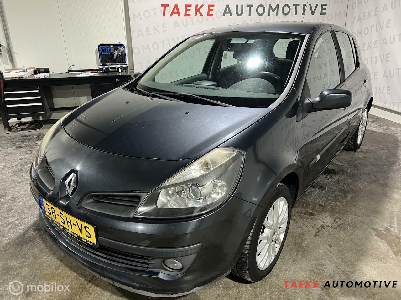 Renault Clio - 1.6-16V Dynamique Luxe Airco/Cruise/EXPORT - AutoWereld.nl