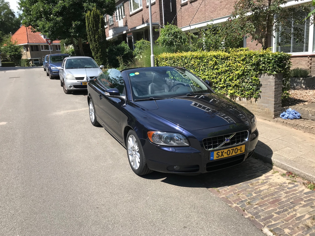 Volvo C70 Convertible - 2.4 Summum - AutoWereld.nl