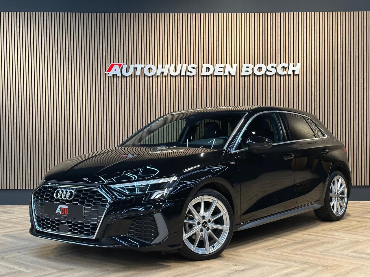 Audi A3 Sportback - 30 TFSI S Line - Ambiance - NL auto - AutoWereld.nl