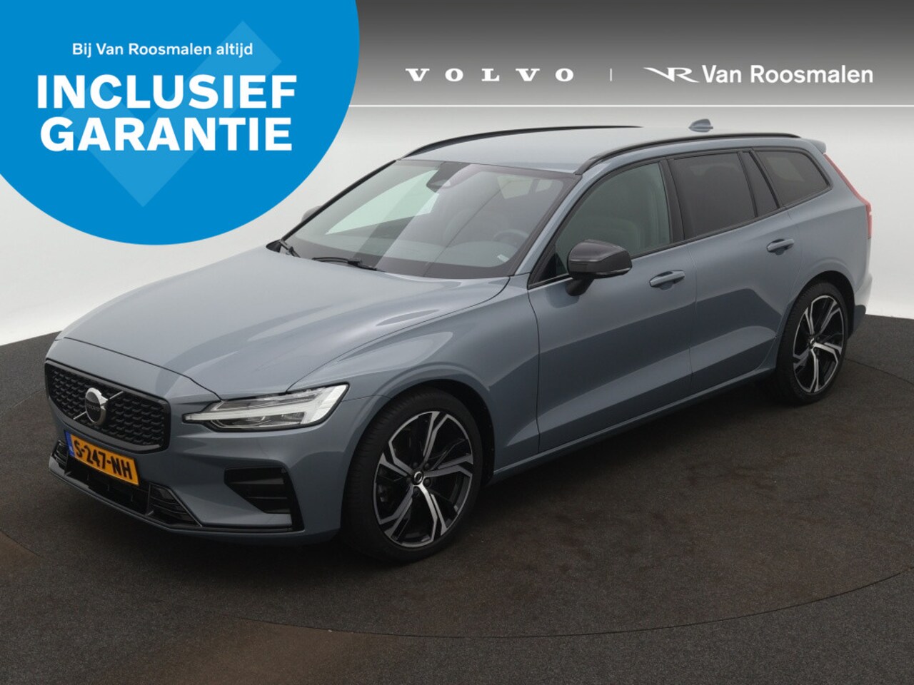 Volvo V60 - 2.0 B3 Plus Dark | Trekhaak | Harman Kardon | 19inch velgen | - AutoWereld.nl