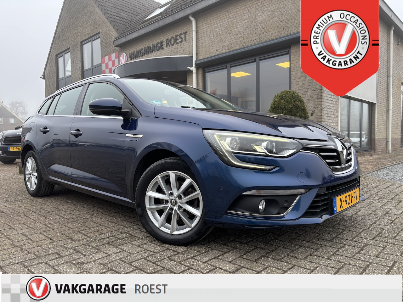 Renault Mégane Estate - 1.3 TCe Limited Navigatie / Carplay / Camera - AutoWereld.nl