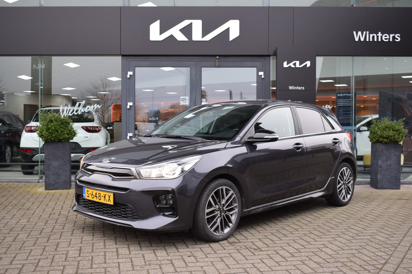 Kia Rio - 1.0 T-GDi/100pk GT-Line 5-Drs ECC Cr.Control Navi+Camera+BT Stoel+Stuurverw. 17"LMV PDC LE - AutoWereld.nl