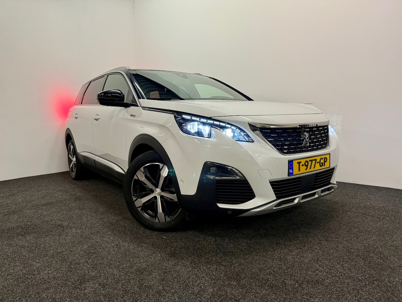 Peugeot 5008 - 1.6 PureTech GT-Line | 7-pers. | Automaat | 360* cam | Keyless | ACC | NAVI - AutoWereld.nl