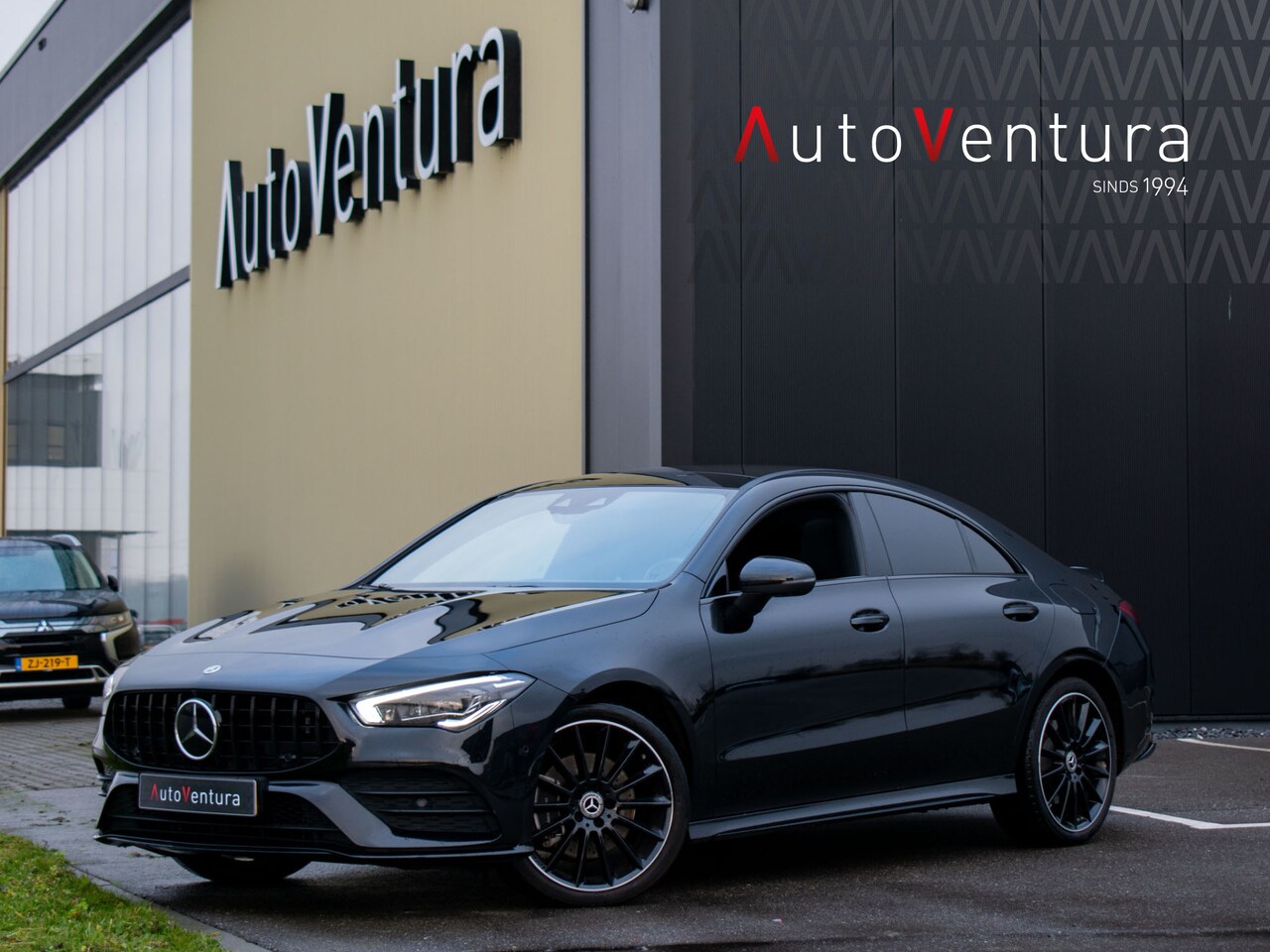 Mercedes-Benz CLA-Klasse - 250 e Premium Plus AMG | Groot Navi | Stoelverwarming | 360 Camera | 19'' - AutoWereld.nl