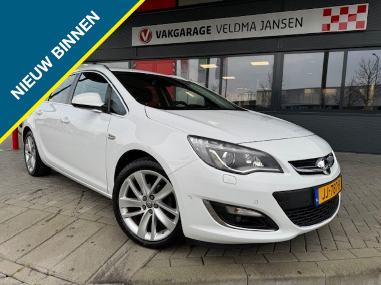 Opel Astra Sports Tourer - 1.4 Turbo Blitz 1.4 TURBO BLITZ (ZEER KOMPLEET!!) - AutoWereld.nl